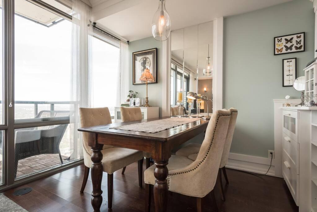 Stunning Condo With Fantastic View Of The City! Toronto Eksteriør billede